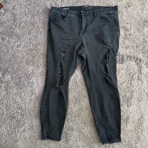 Torrid Sky High Skinny distressed black